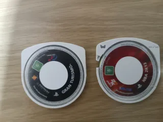 Giochi PSP Gran Turismo e NBA 2K13