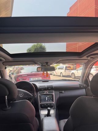 Mercedes-Benz Clase C 2005