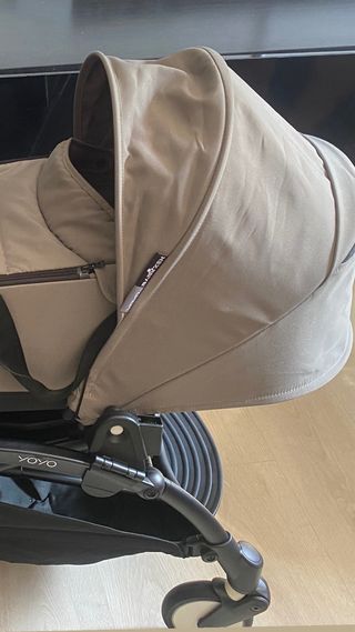 Capazo Yoyo Babyzen Gris con Adaptadores