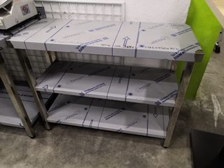 Mesa acero inox 2 estantes 50cm fondo nueva