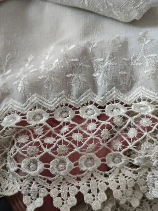 2 Cortinas Antiguas Bordadas 130x268cm