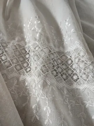 2 Cortinas Antiguas Bordadas 130x268cm