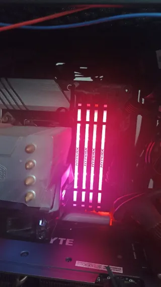 Memoria RAM HyperX DDR4 8GB 3200MHz CL 16 RGB