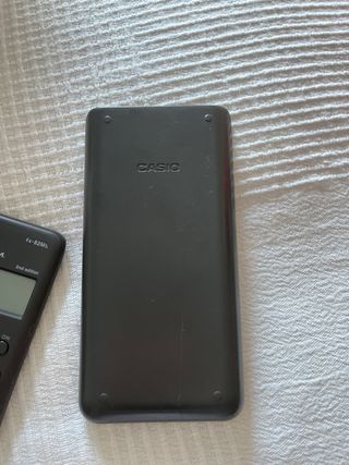 Calculadora Científica Casio FX-82MS