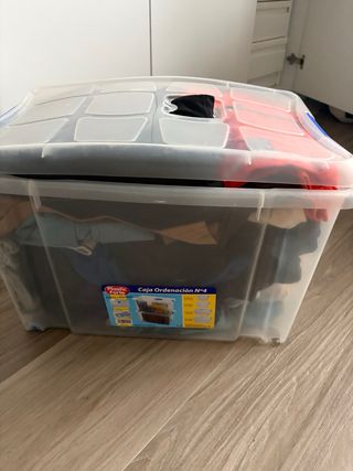 Caja 10kg Ropa Marca y Normal 12-17 años