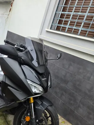 Cúpula Deportiva Honda Forza 750 Gris