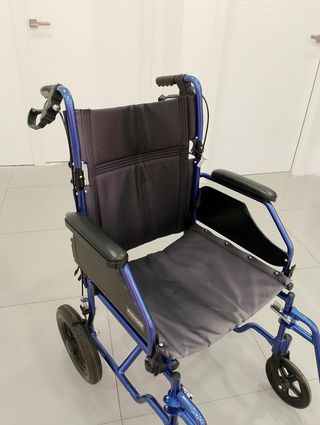 SILLA DE RUEDA TEYDER NEGRA Y AZUL