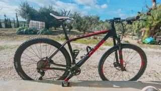 Bicicleta Trek Superfly 9.6 Carbono 29