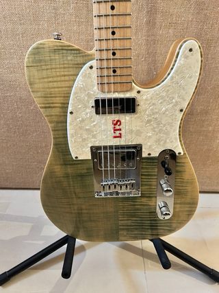 Guitarra Michael Kelly Custom Collection