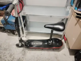 Patinete Eléctrico E-SCOOTER con Asiento