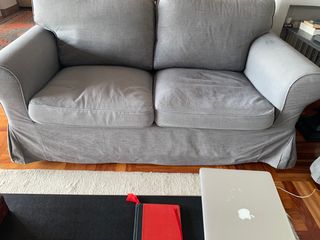 Sofá Ikea 2 plazas gris tela