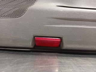 GUARNECIDO PUERTA DELANTERA DERECHA MITSUBISHI MO