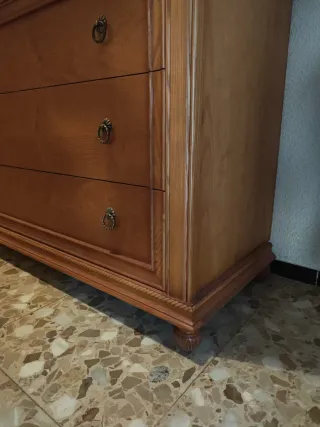 Recibidor de madera en perfecto estado