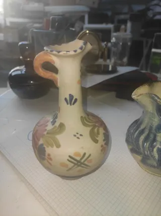 Set di due vasi in ceramica antichi