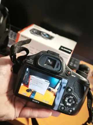 SONY "Cyber-shot DSC-HX400V"