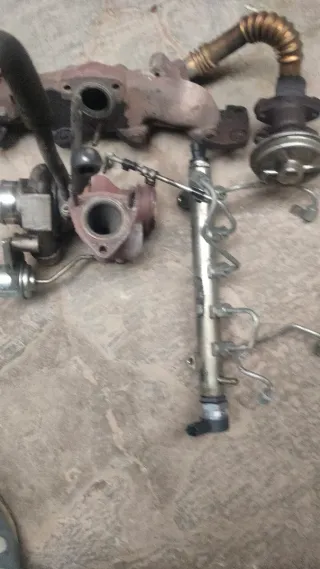 Turbo y rampa de inyección