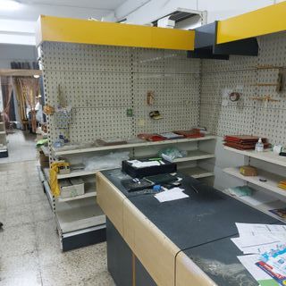 Scaffalature x negozio Monguzzi con accessori