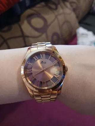 Reloj Lotus Dorado Mujer