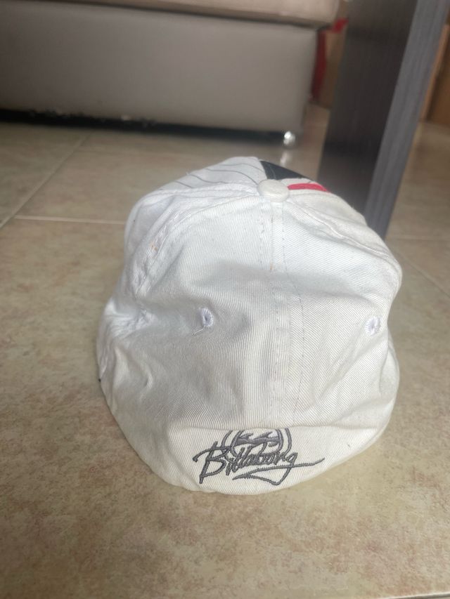 Gorra Billabong Multicolor y Blanca