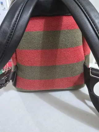 Mochila Loungefly Freddy Krueger