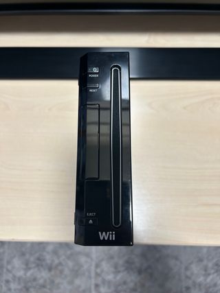 Nintendo Wii Negra + Mario Kart Wii