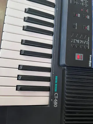 Pianola Casio CT-680 Digital Reverb
