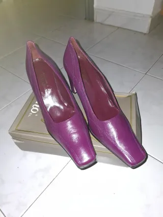Zapatos de piel morados talla 40