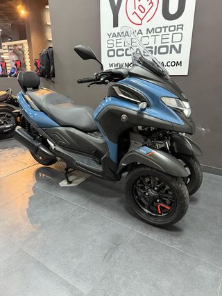 YAMAHA TRICITY 300
