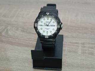 Reloj Casio MRV-200H