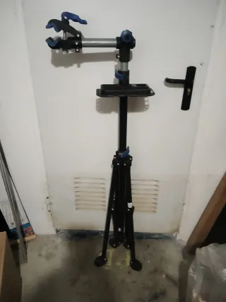 Trípode Reparación Bicicleta