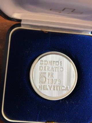 Lote Medallas Suiza + Regalo