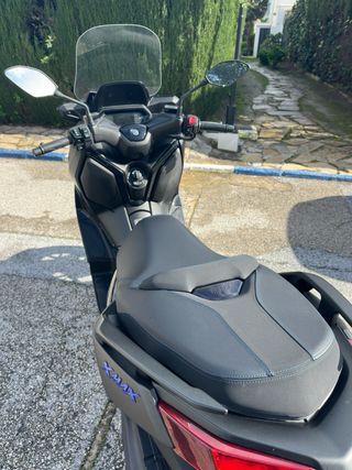 Yamaha Xmax 125 2025 Negra