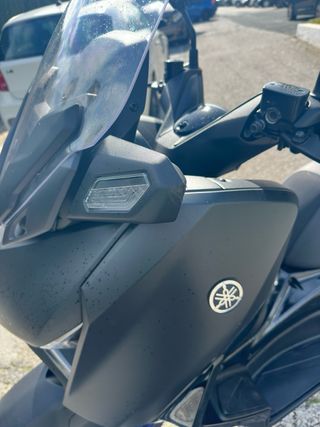 Yamaha Xmax 125 2025 Negra