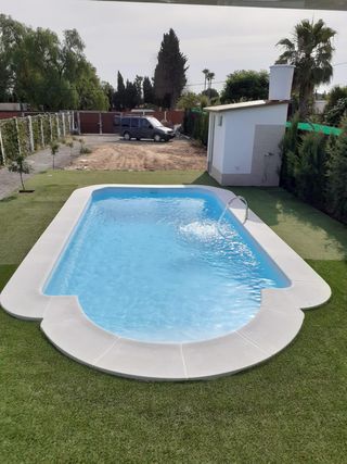 Piscina de poliéster 7.20x3.20m