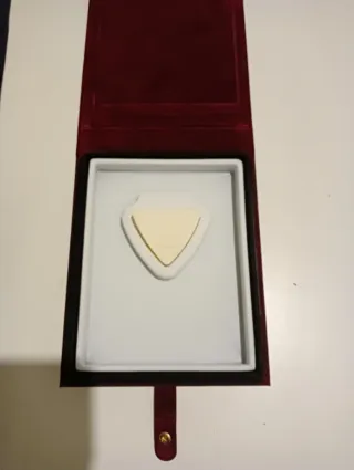 Estuche  de joyas azul, rayas, intetor( blanco)