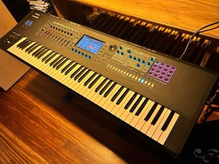 Roland Fantom 7 Estación de Trabajo