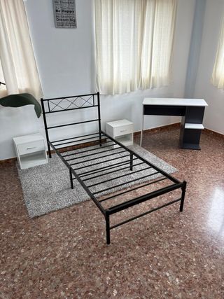 Cama individual con 2 mesitas + escritorio NUEVO