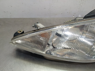 FARO IZQUIERDO PEUGEOT 206 6204S7