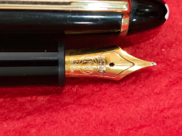Pluma Montblanc Meisterstück 146