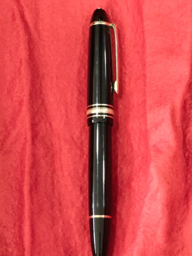 Pluma Montblanc Meisterstück 146
