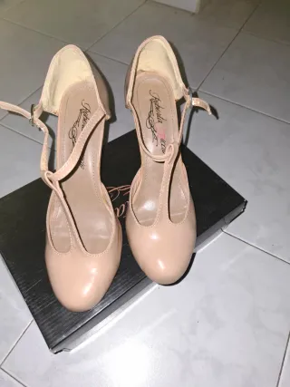 Zapatos tacón beige n° 40