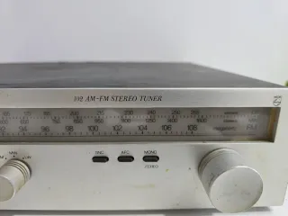 Sintonizador Philips AM-FM Stereo