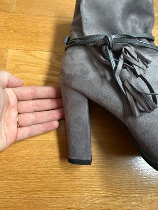 Botines grises talla 40