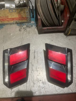 Pilotos Traseros Peugeot