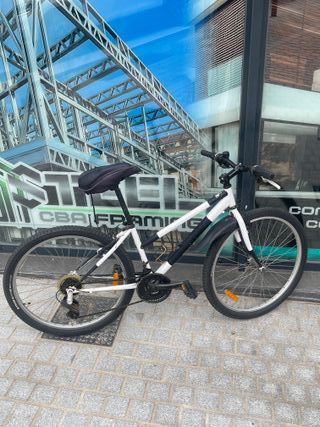 Bicicleta con sillín