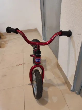 Bicicleta sin pedales Chicco Red Bullet