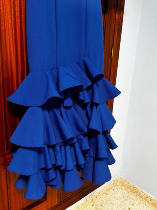 Traje de Flamenca Azul con Volantes