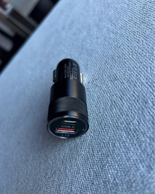 Cargador mechero USB / USB C moto coche