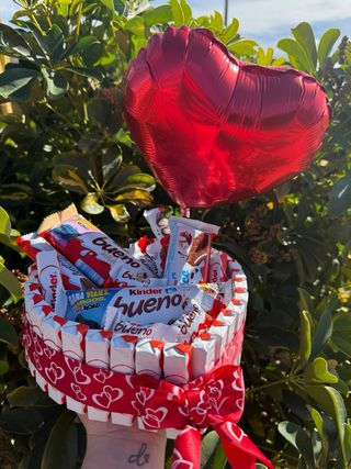 Tarta de Kinder y corazón