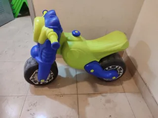 Moto correpasillos infantil